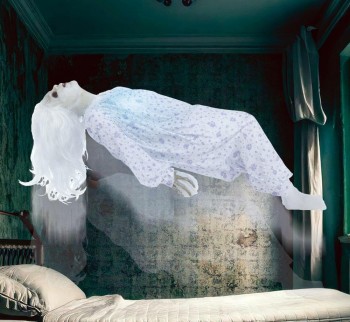G29066 MUERTA LEVITANDO LUZ SONIDO Y MOV 70 CMS